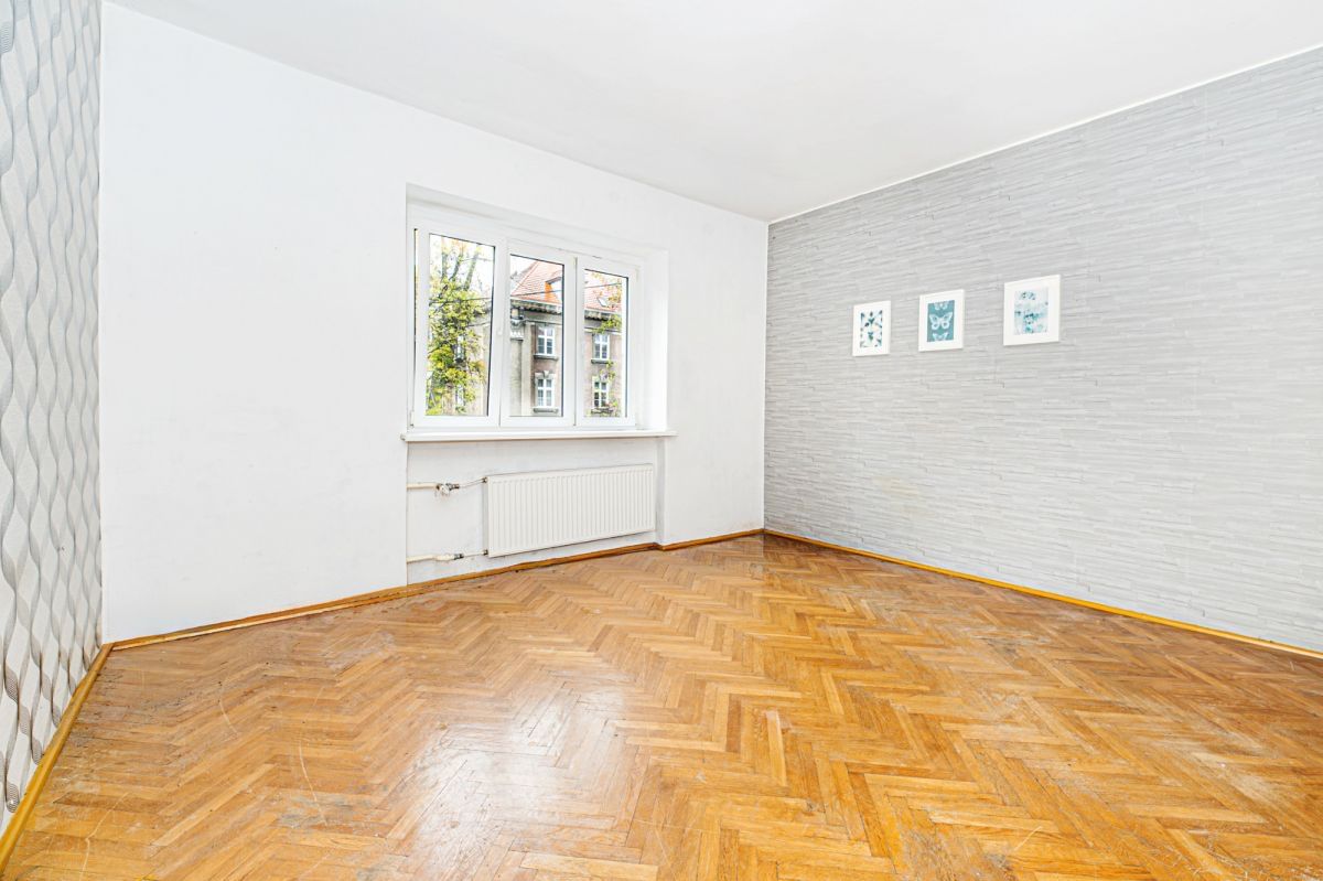 Mieszkanie 5 pokojowe na Sprzedaż