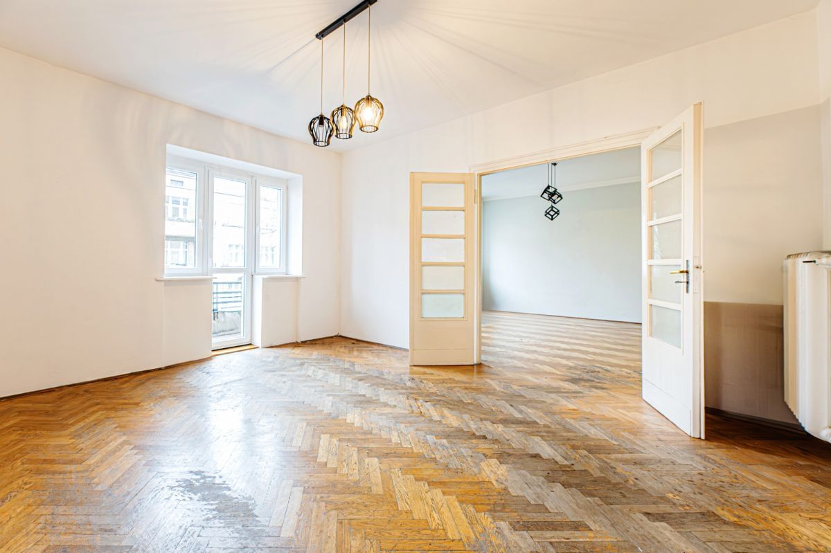 Mieszkanie 5 pokojowe na Sprzedaż