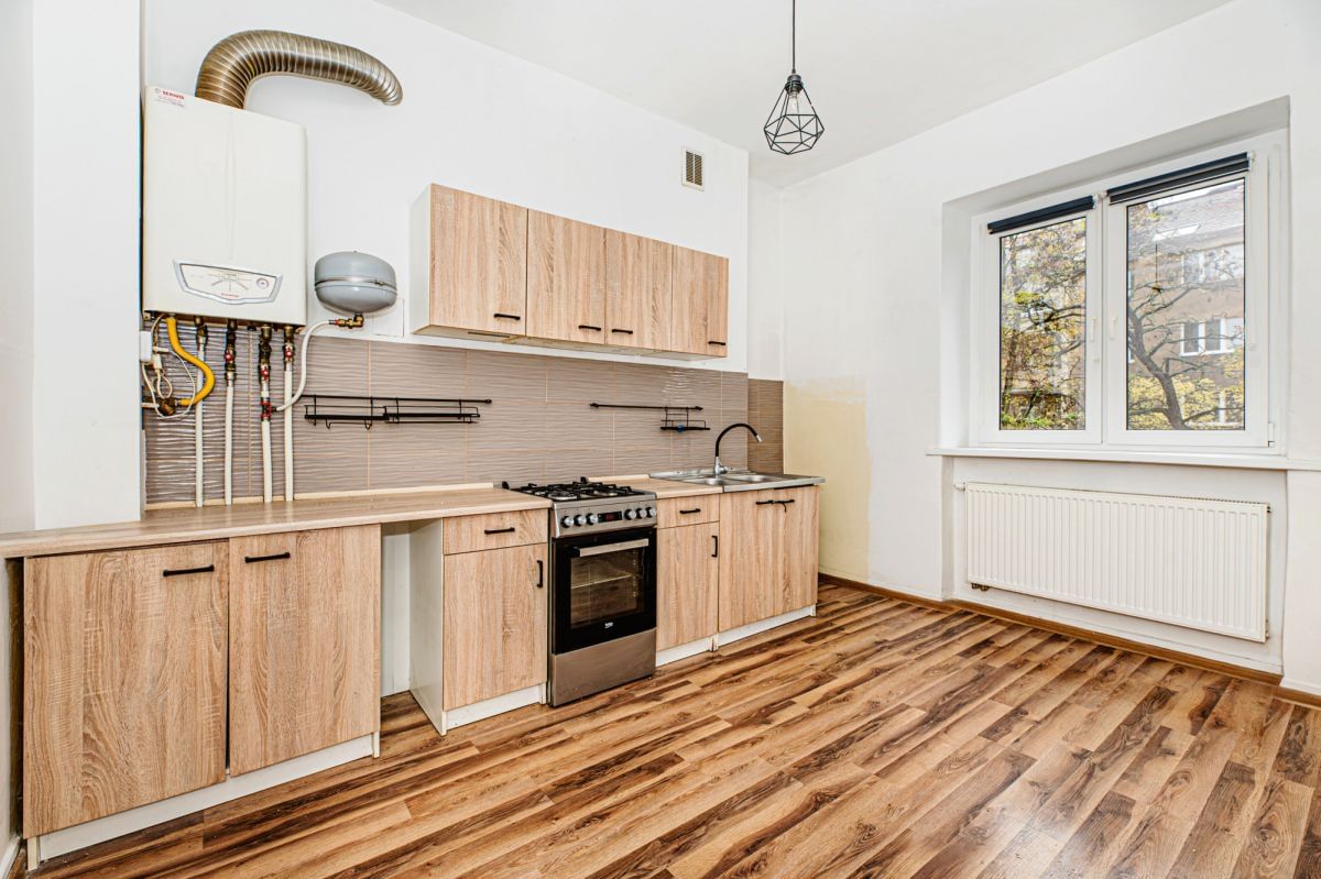 Mieszkanie 5 pokojowe na Sprzedaż