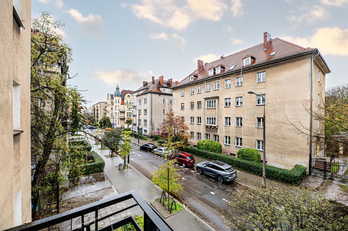 Mieszkanie 5 pokojowe na Sprzedaż