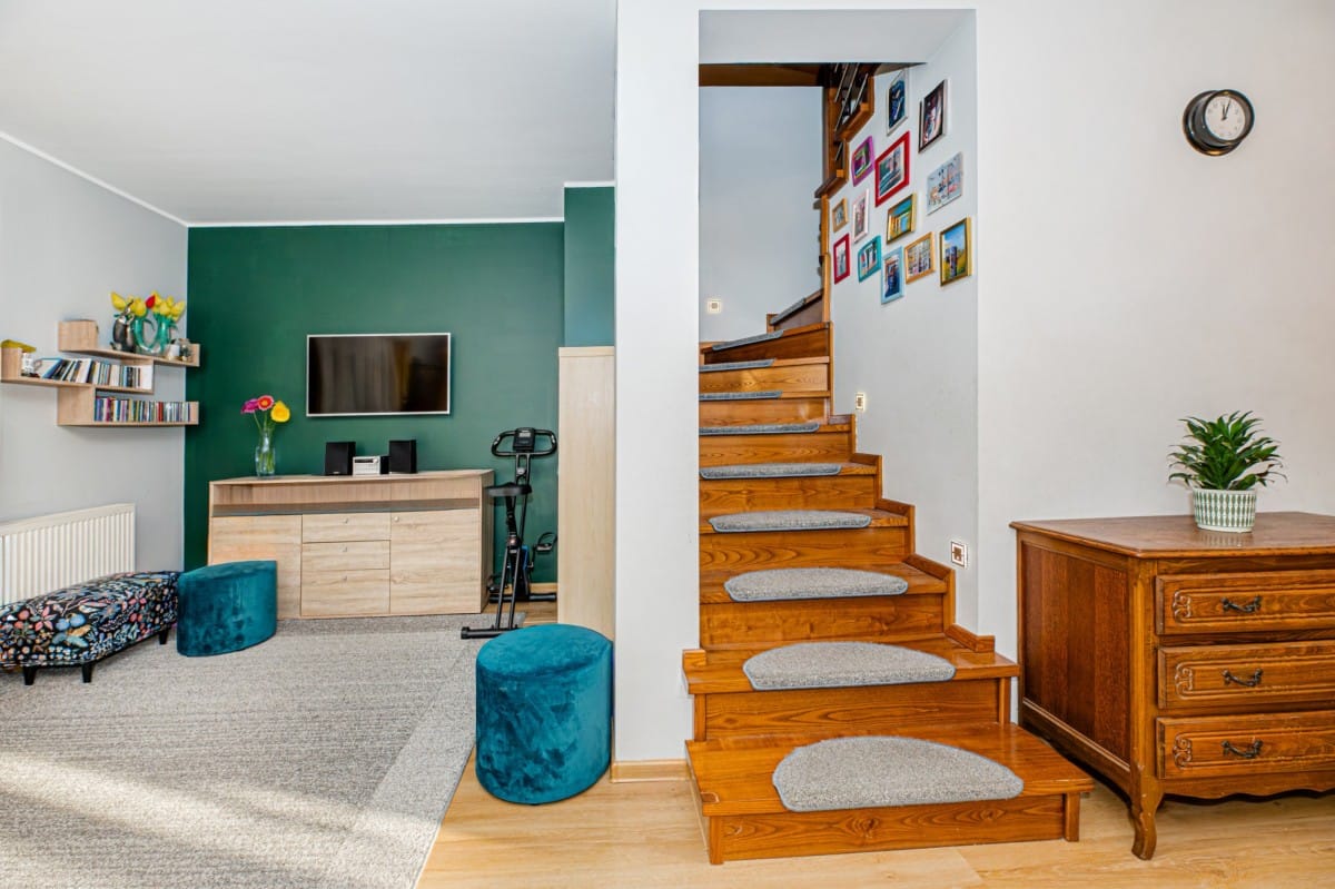 Dom 4 pokojowe na Sprzedaż