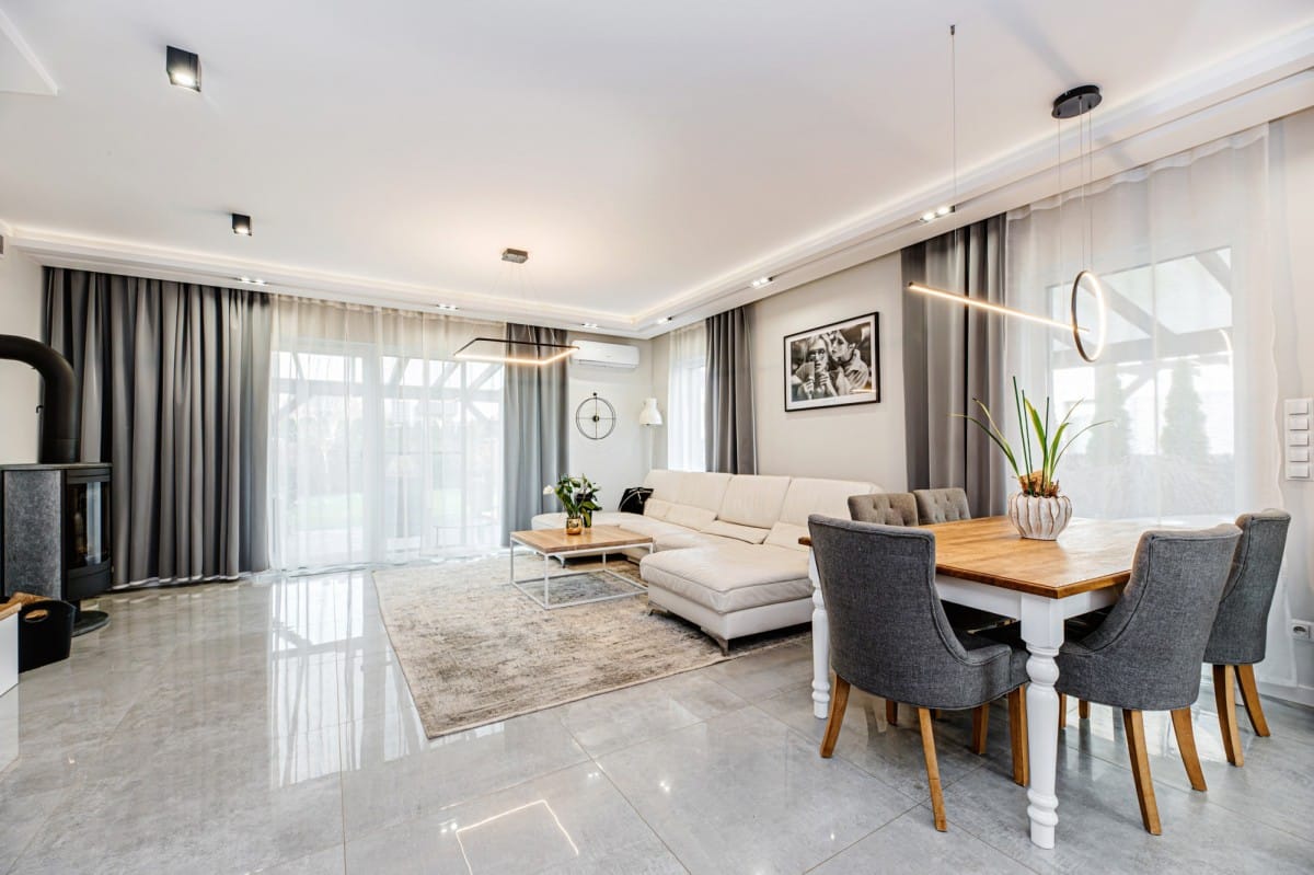 Dom  pokojowe na Sprzedaż