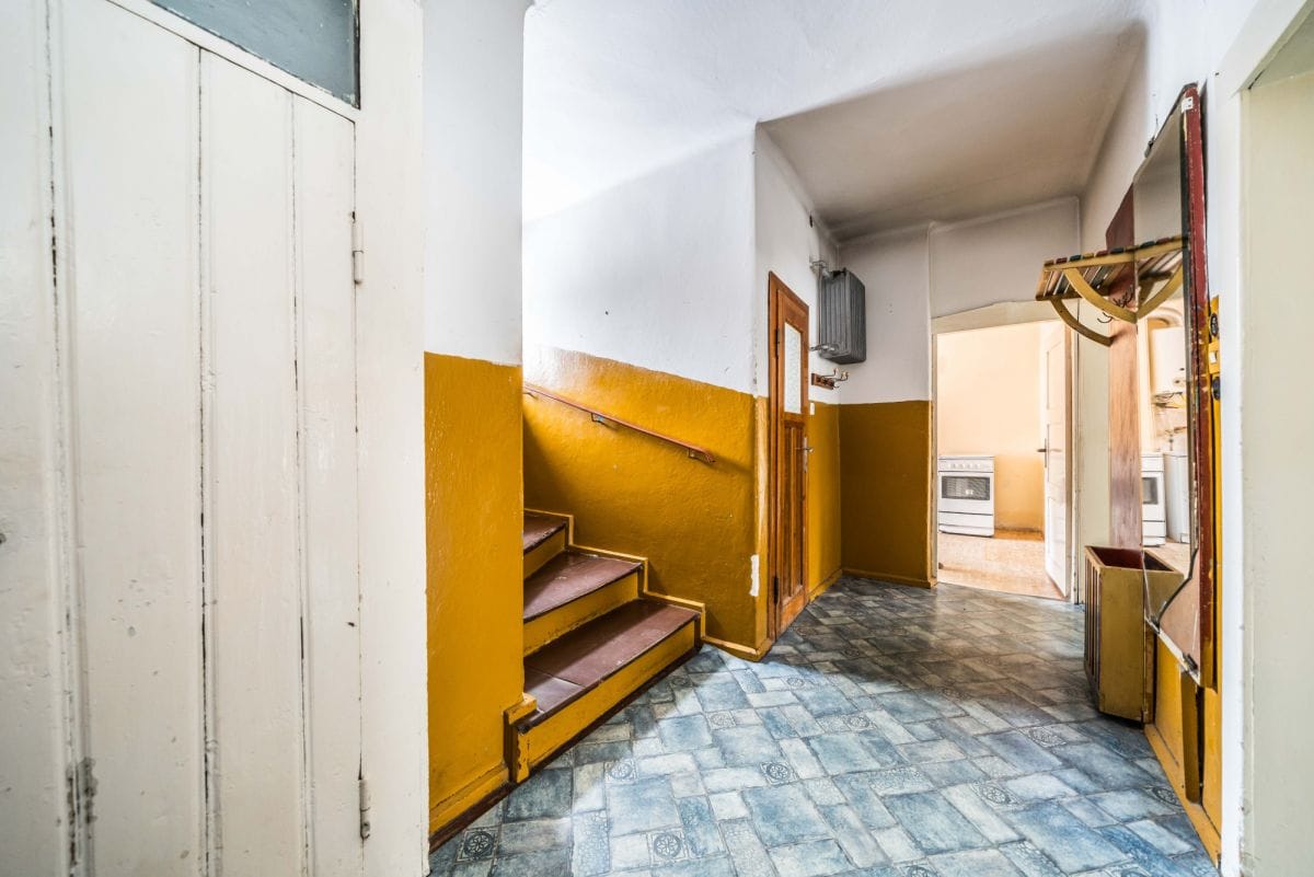 Dom 5 pokojowe na Sprzedaż