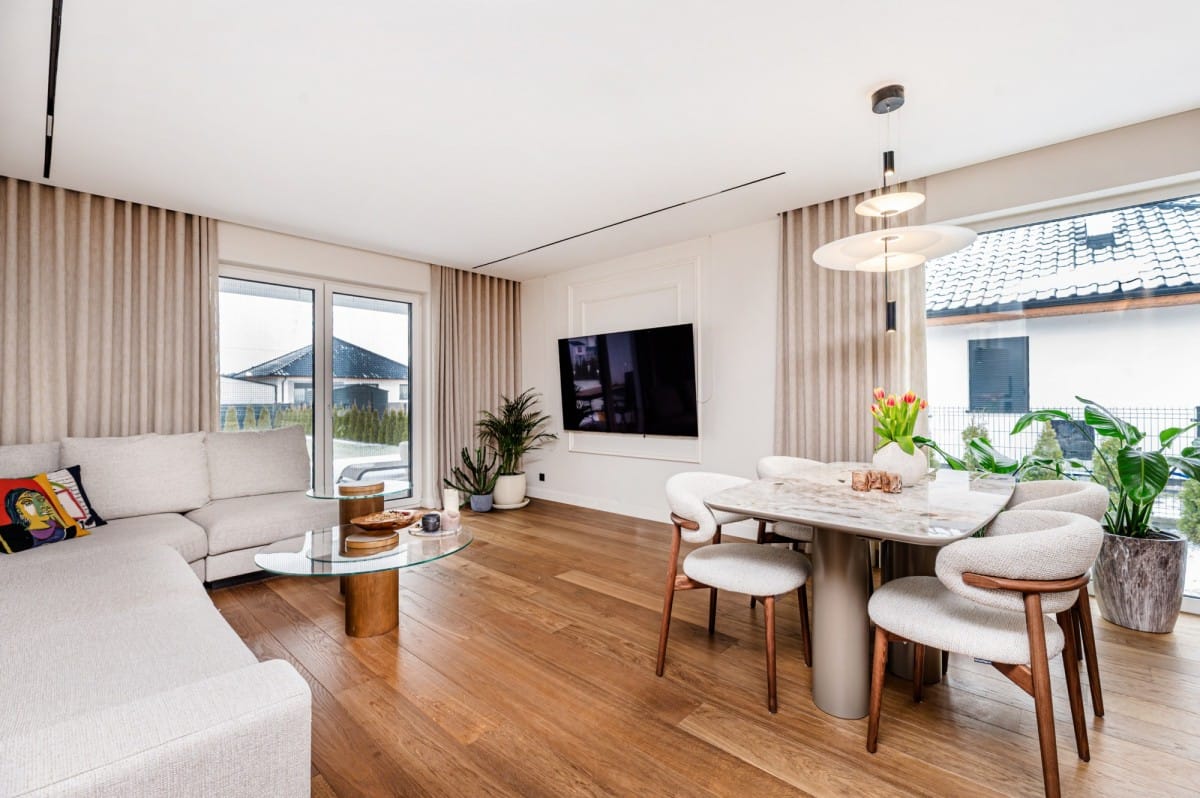 Dom 4 pokojowe na Sprzedaż