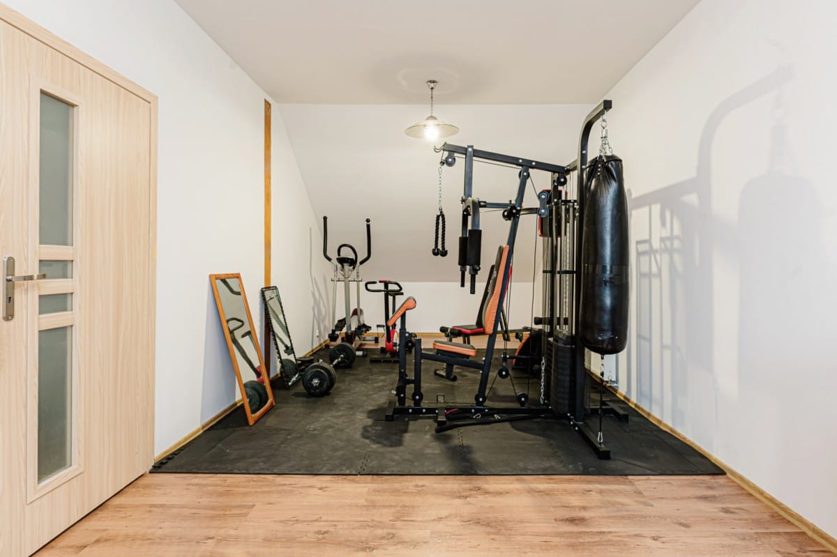 Dom 5 pokojowe na Sprzedaż