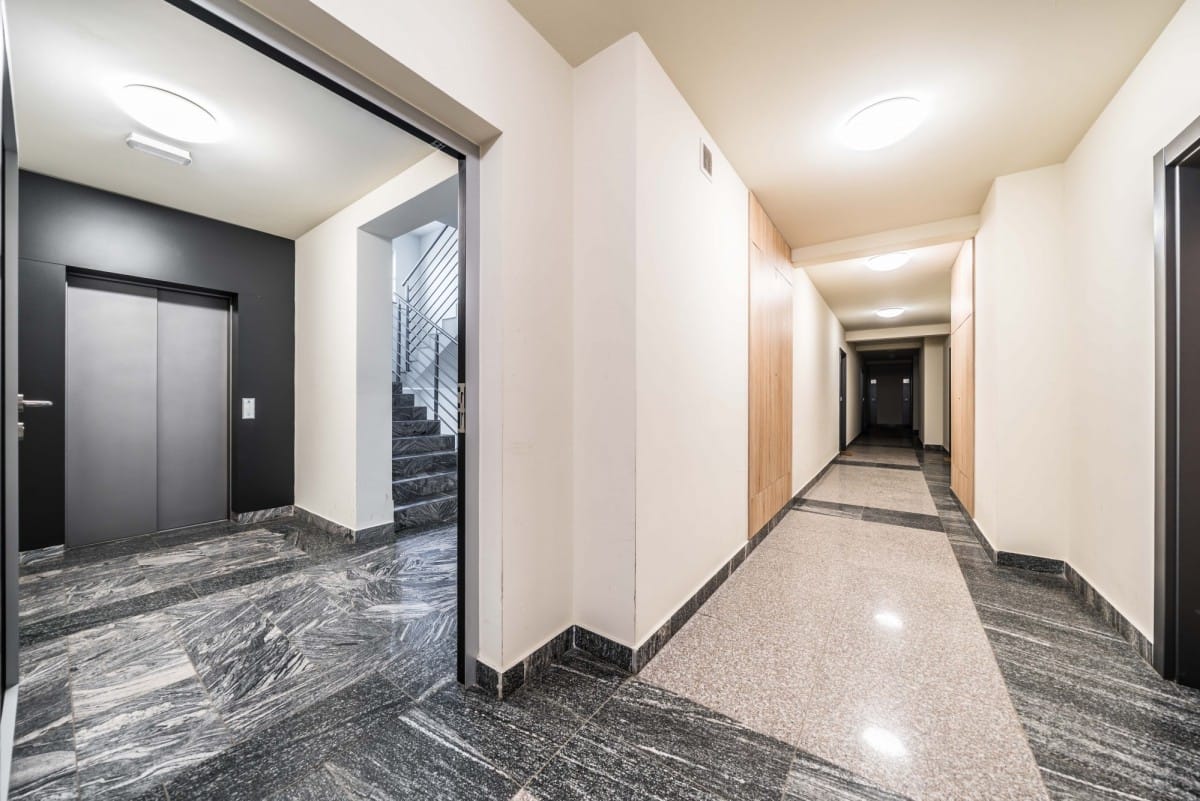 Mieszkanie 1 pokojowe na Sprzedaż