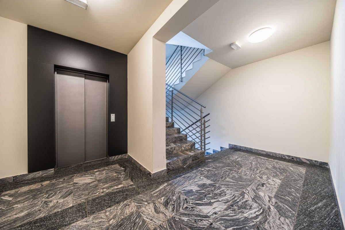 Mieszkanie 1 pokojowe na Sprzedaż