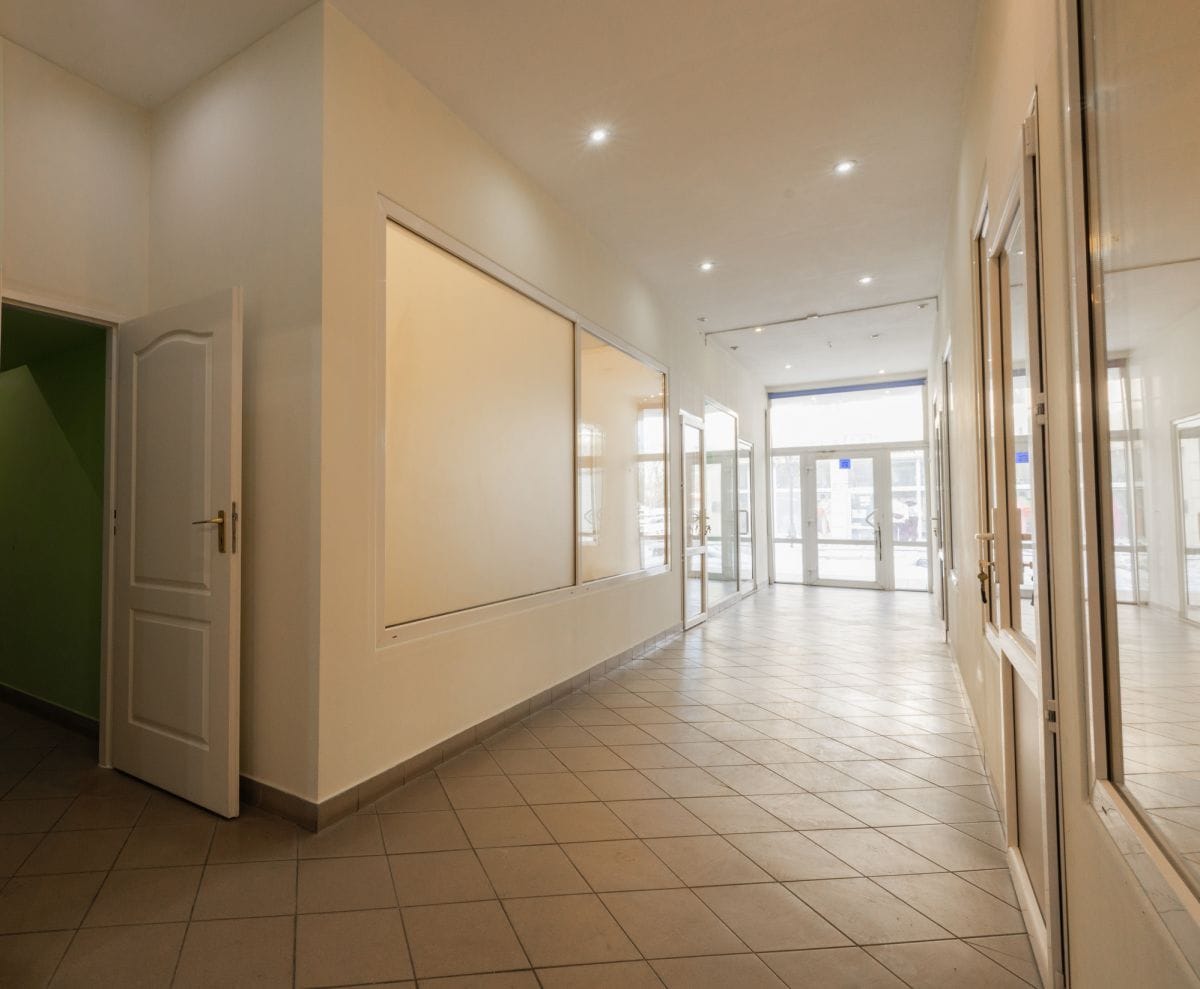 Lokal użytkowy  pokojowe na Sprzedaż