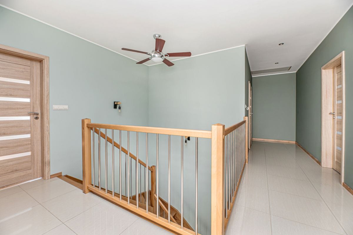 Dom 4 pokojowe na Sprzedaż