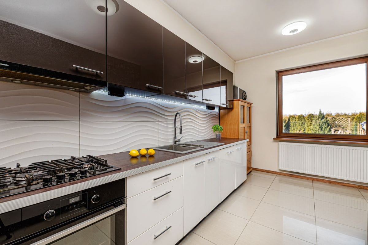 Dom 4 pokojowe na Sprzedaż