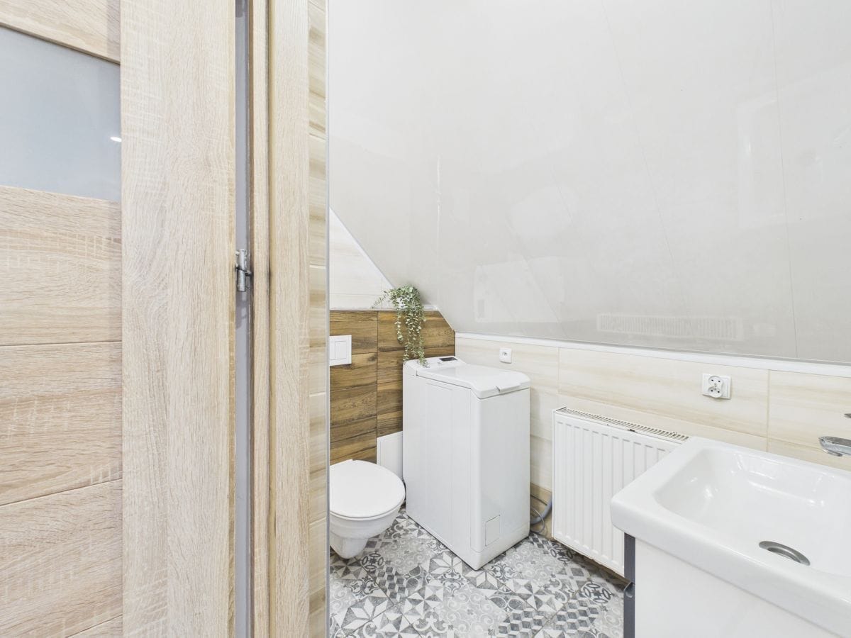 Mieszkanie 8 pokojowe na Sprzedaż