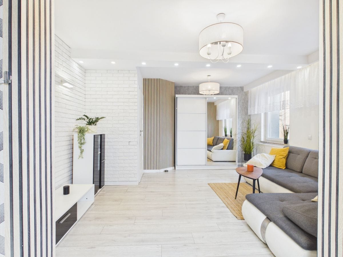 Mieszkanie 8 pokojowe na Sprzedaż