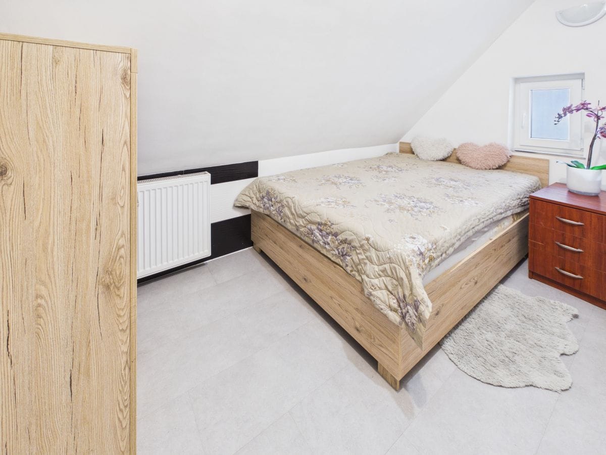 Mieszkanie 8 pokojowe na Sprzedaż