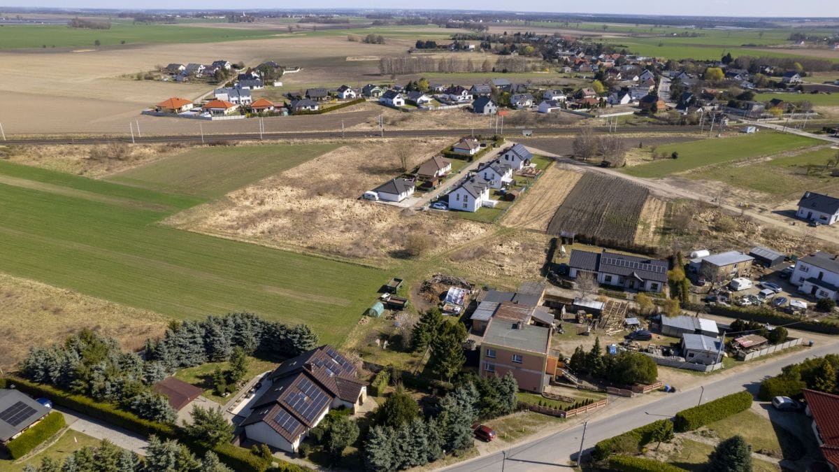 Działka  pokojowe na Sprzedaż