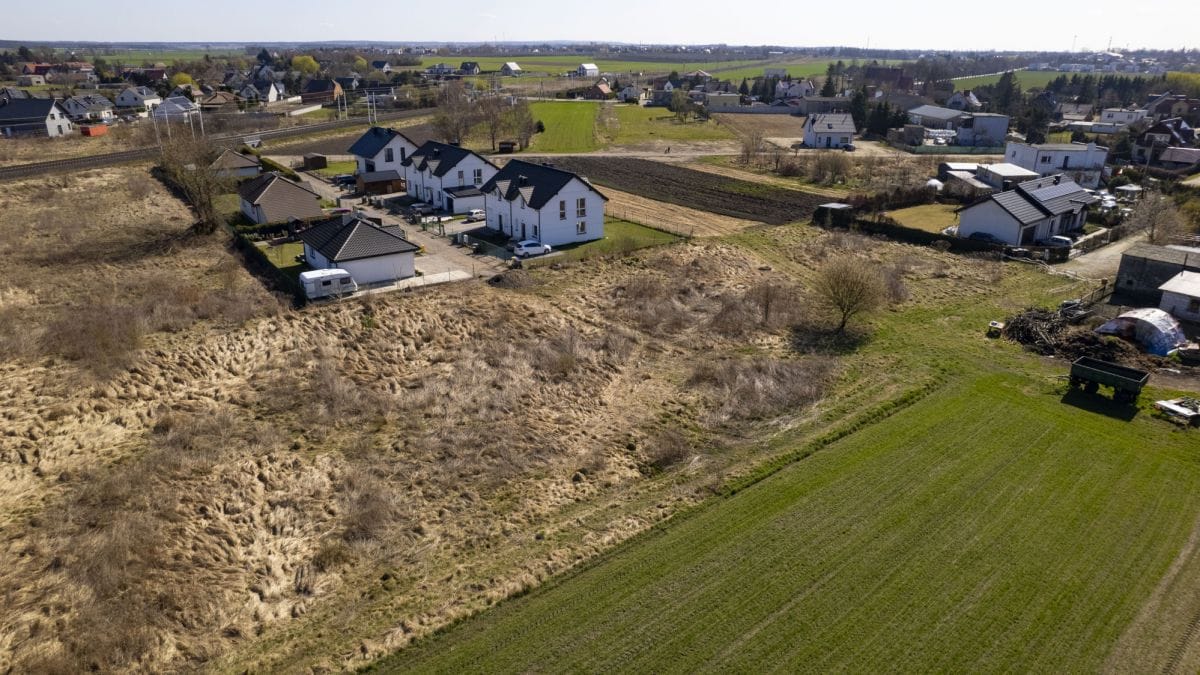 Działka  pokojowe na Sprzedaż