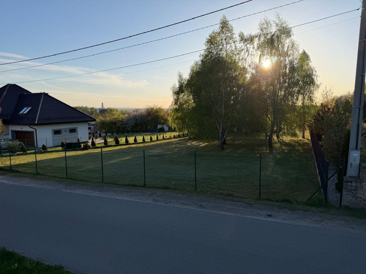 Działka  pokojowe na Sprzedaż
