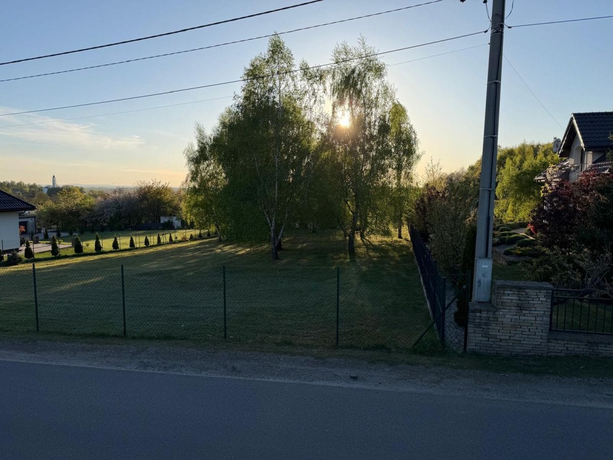 Działka  pokojowe na Sprzedaż