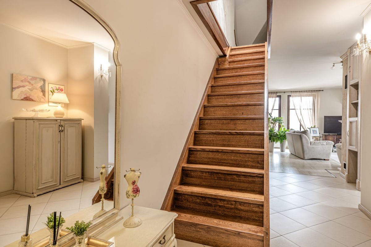 Lokal użytkowy  pokojowe na Sprzedaż