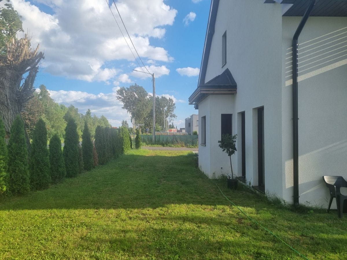 Dom 8 pokojowe na Sprzedaż