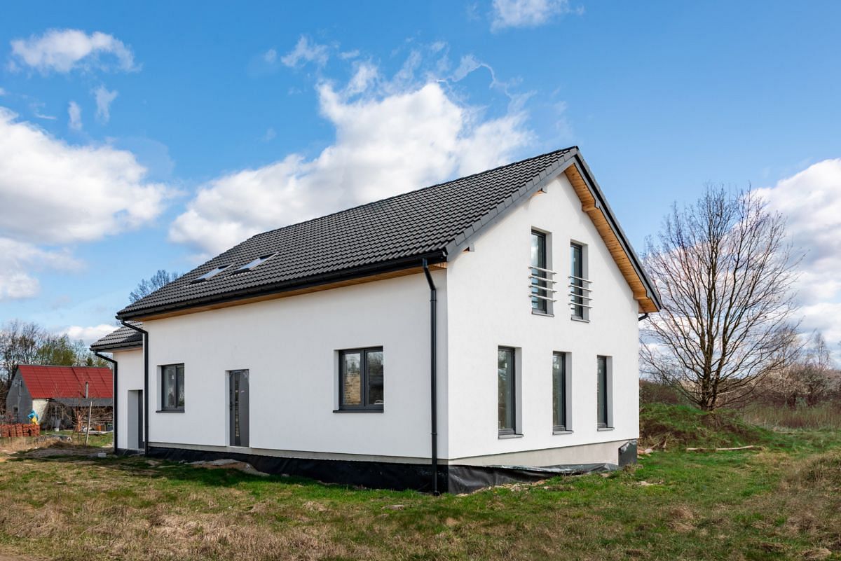 Dom 5 pokojowe na Sprzedaż