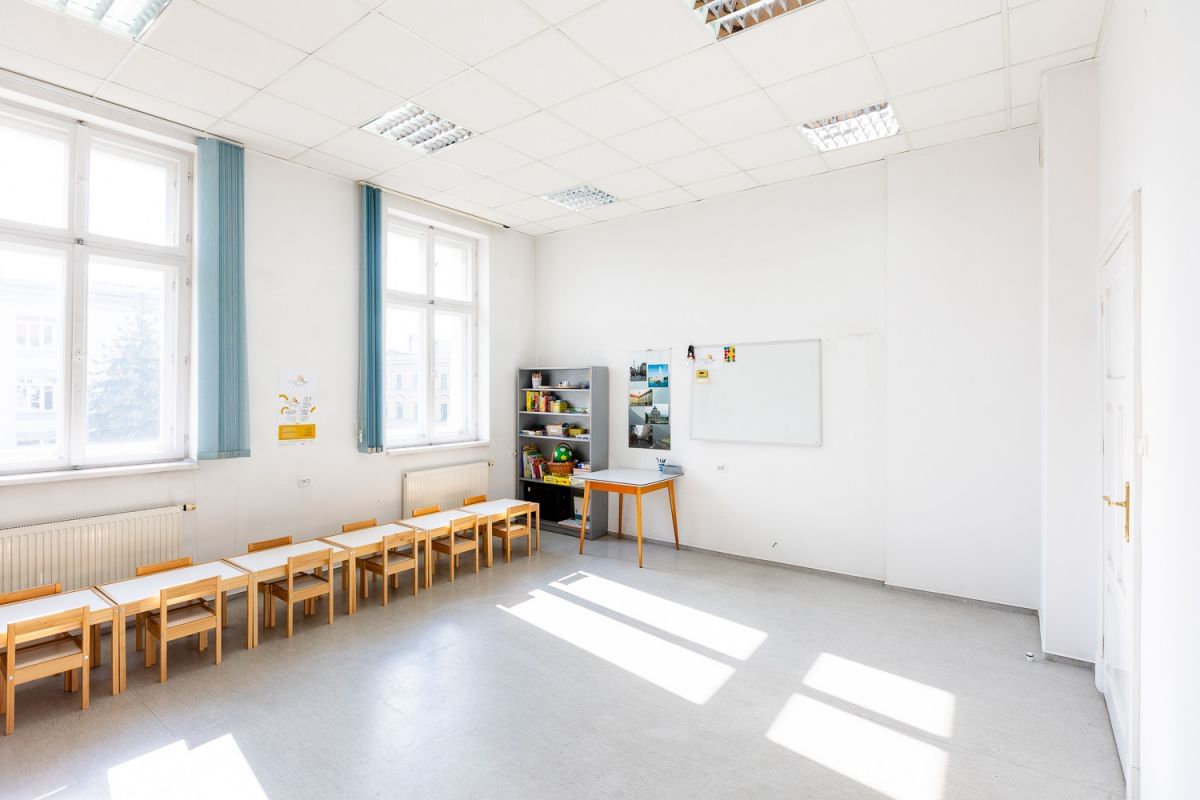 Lokal użytkowy  pokojowe na Wynajem