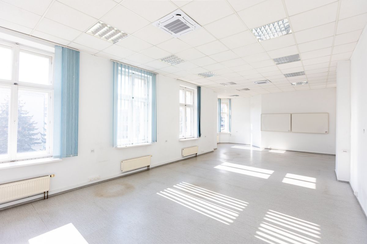 Lokal użytkowy  pokojowe na Wynajem