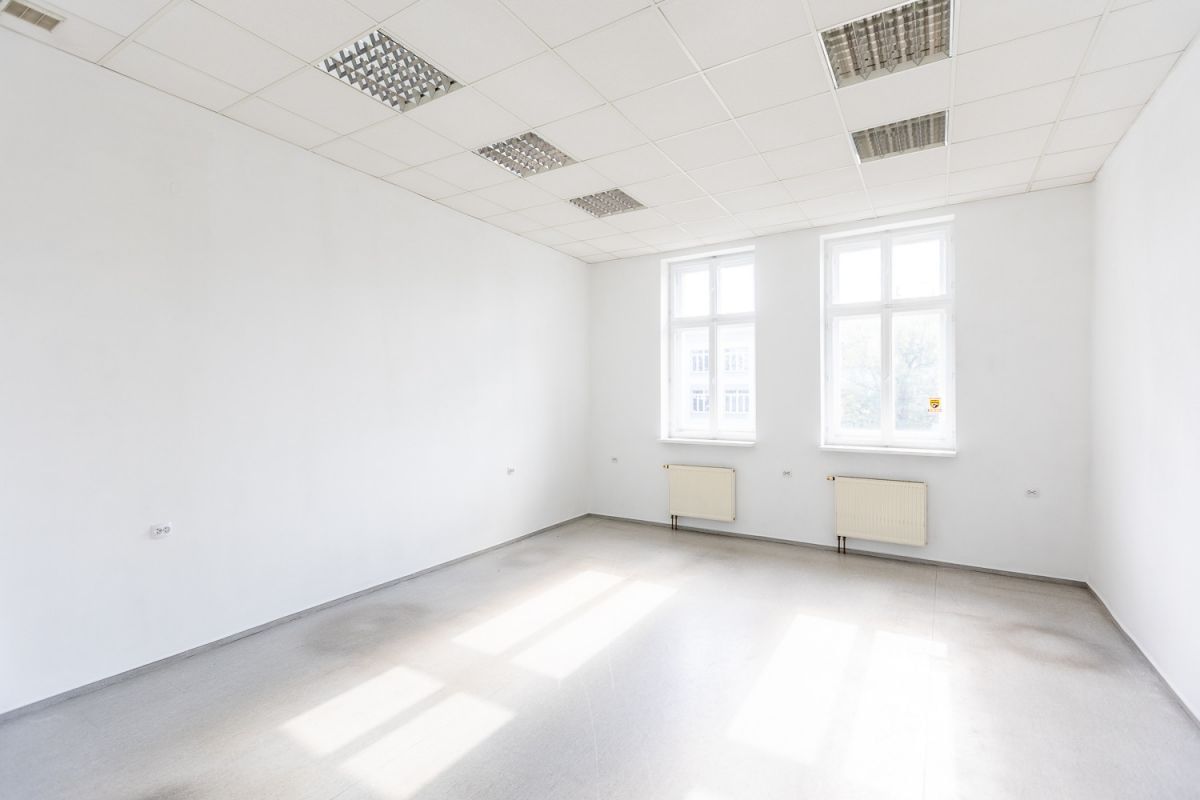 Lokal użytkowy  pokojowe na Wynajem