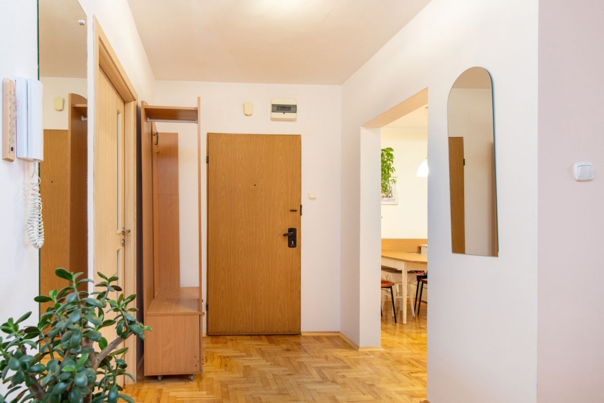 Mieszkanie 4 pokojowe na Sprzedaż