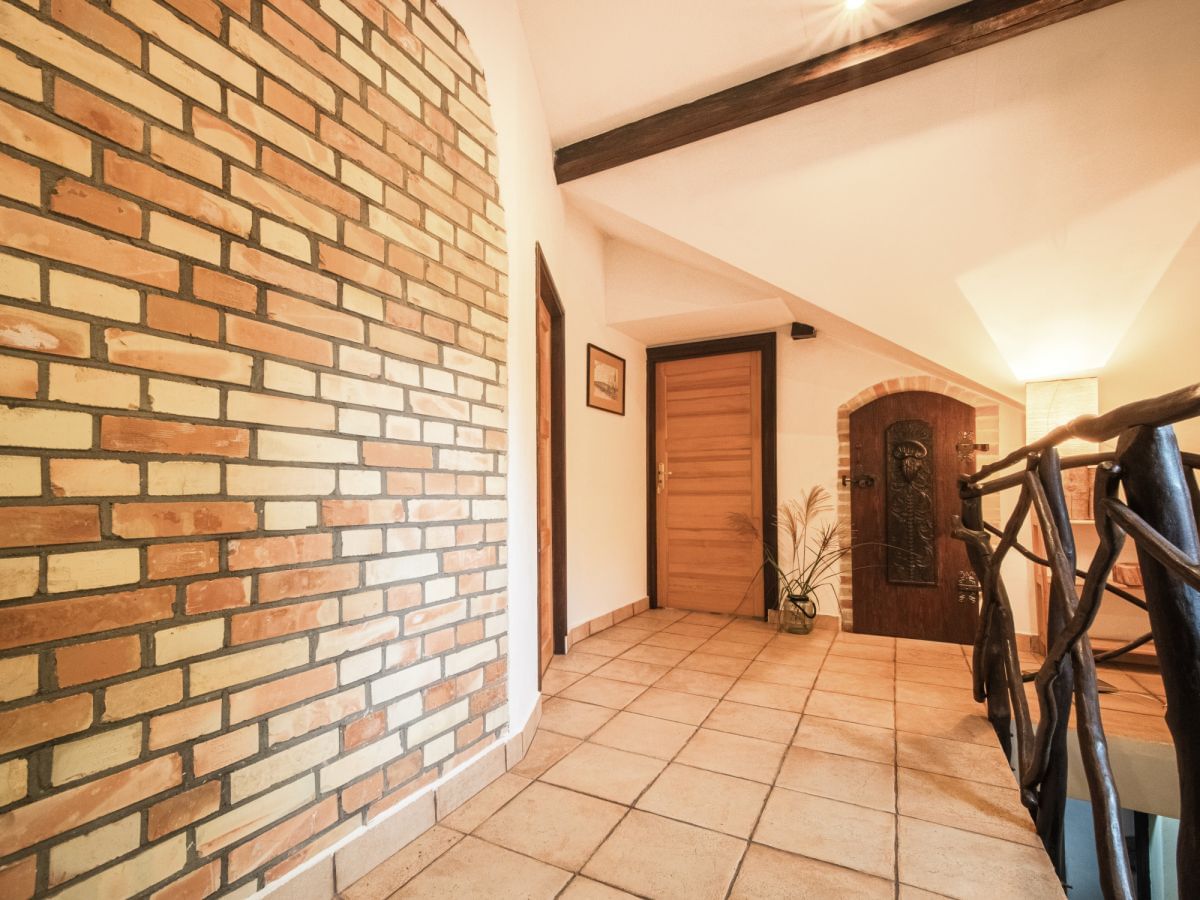 Dom 7 pokojowe na Sprzedaż