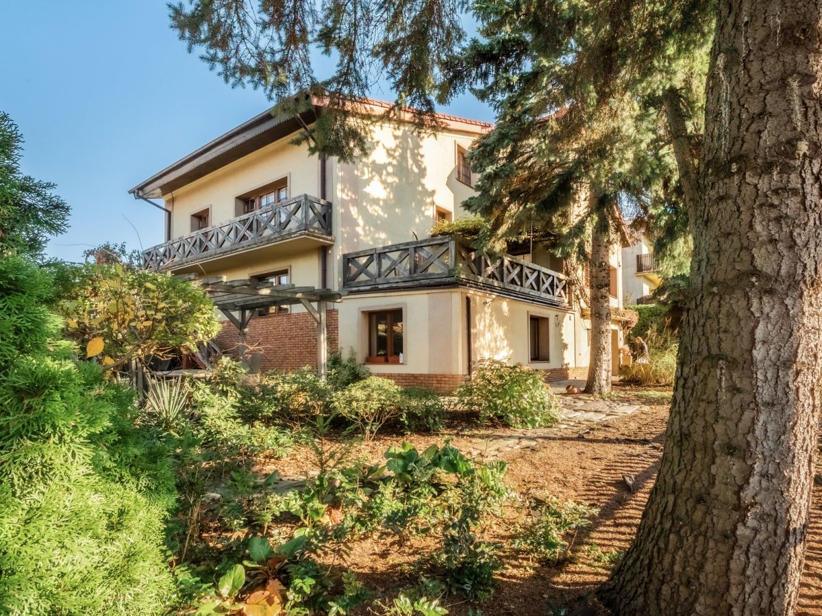 Dom 5 pokojowe na Sprzedaż