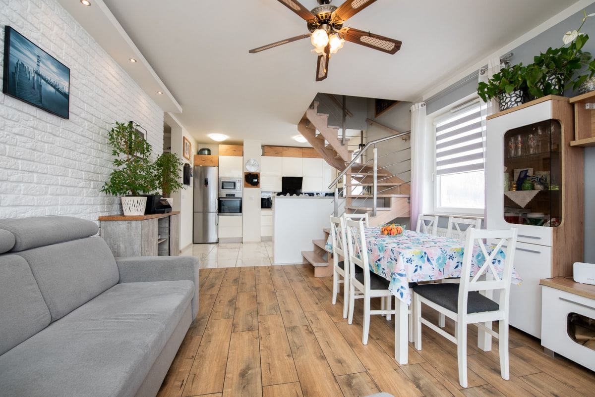 Mieszkanie 5 pokojowe na Sprzedaż