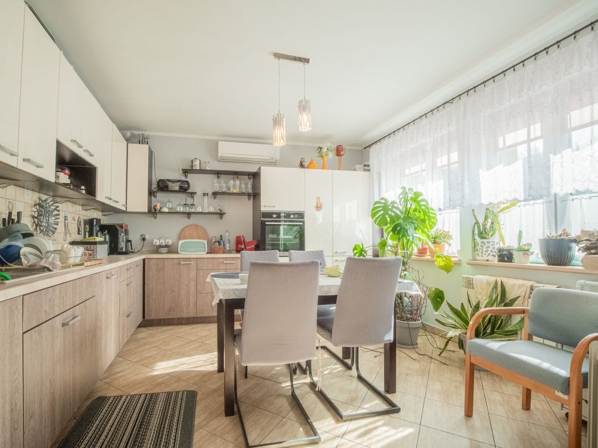 Dom 1 pokojowe na Sprzedaż