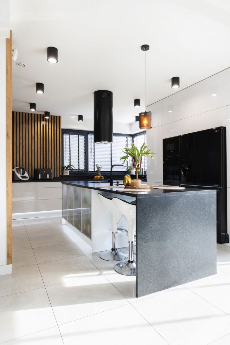 Dom 4 pokojowe na Sprzedaż