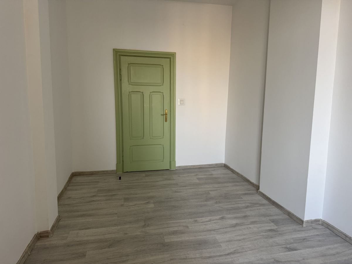 Lokal użytkowy  pokojowe na Wynajem