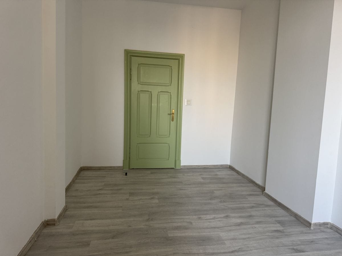 Lokal użytkowy  pokojowe na Wynajem