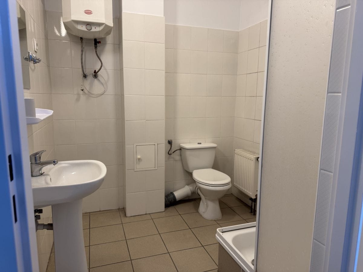 Lokal użytkowy  pokojowe na Wynajem