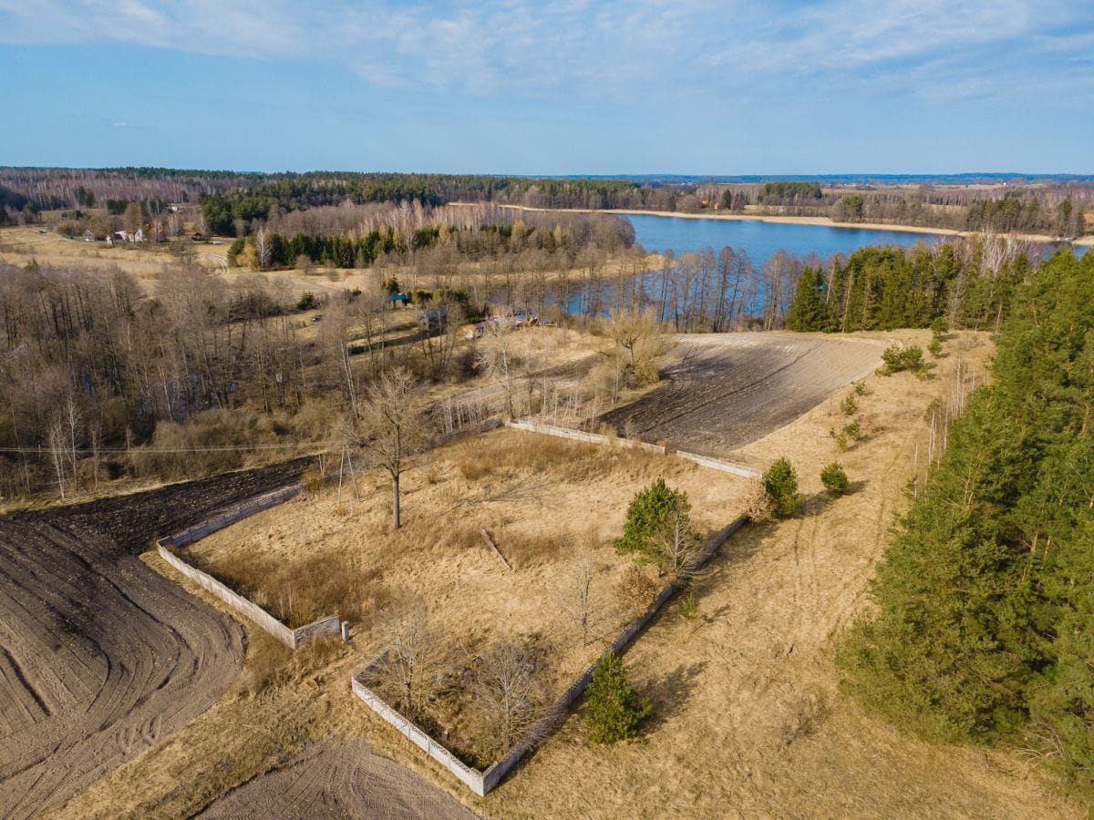Działka  pokojowe na Sprzedaż