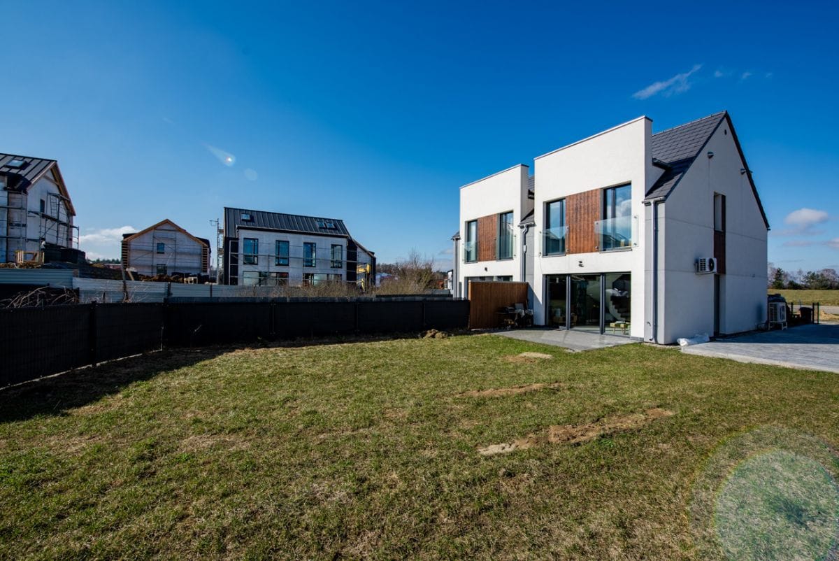 Dom 4 pokojowe na Sprzedaż