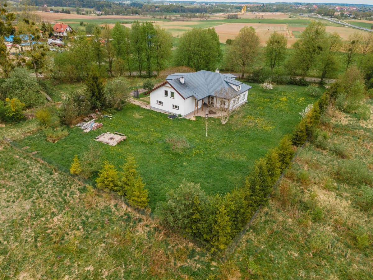 Dom 5 pokojowe na Sprzedaż
