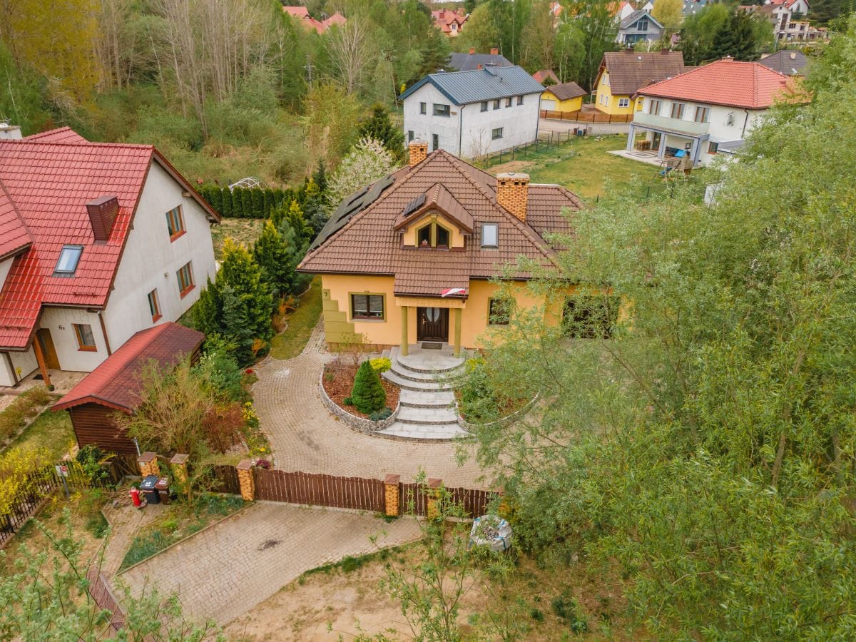 Dom 5 pokojowe na Sprzedaż