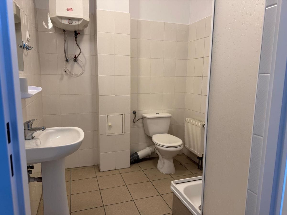Lokal użytkowy  pokojowe na Wynajem