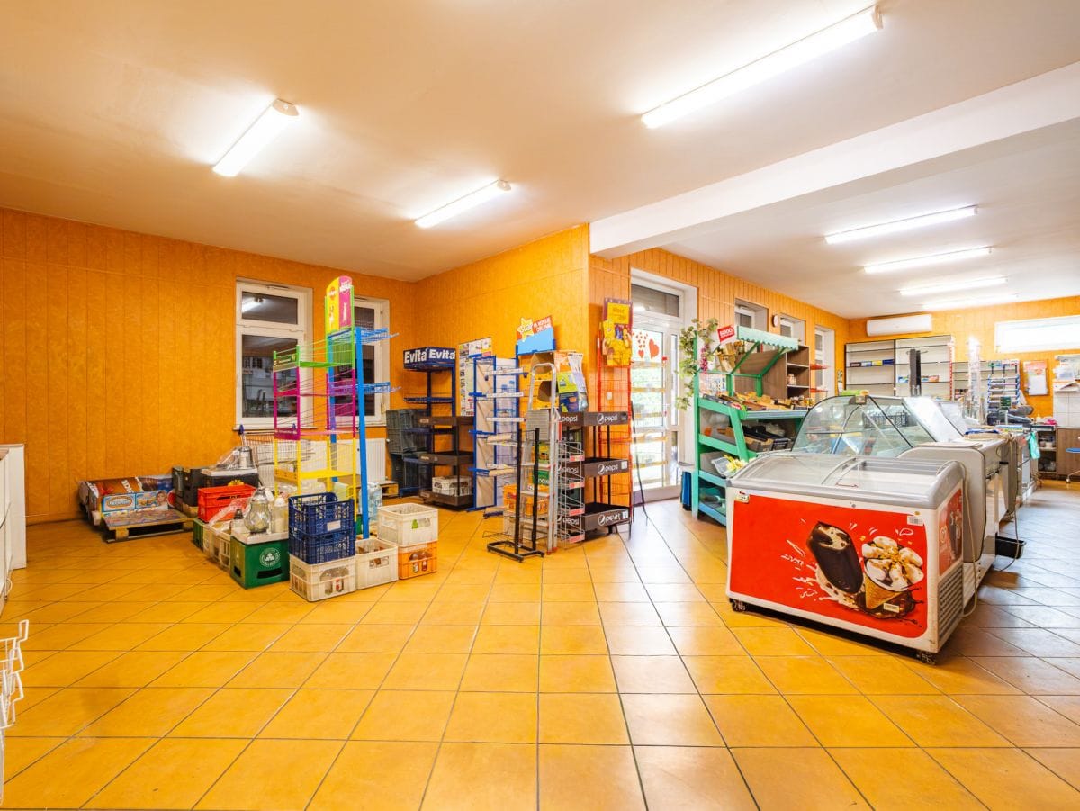 Lokal użytkowy  pokojowe na Sprzedaż