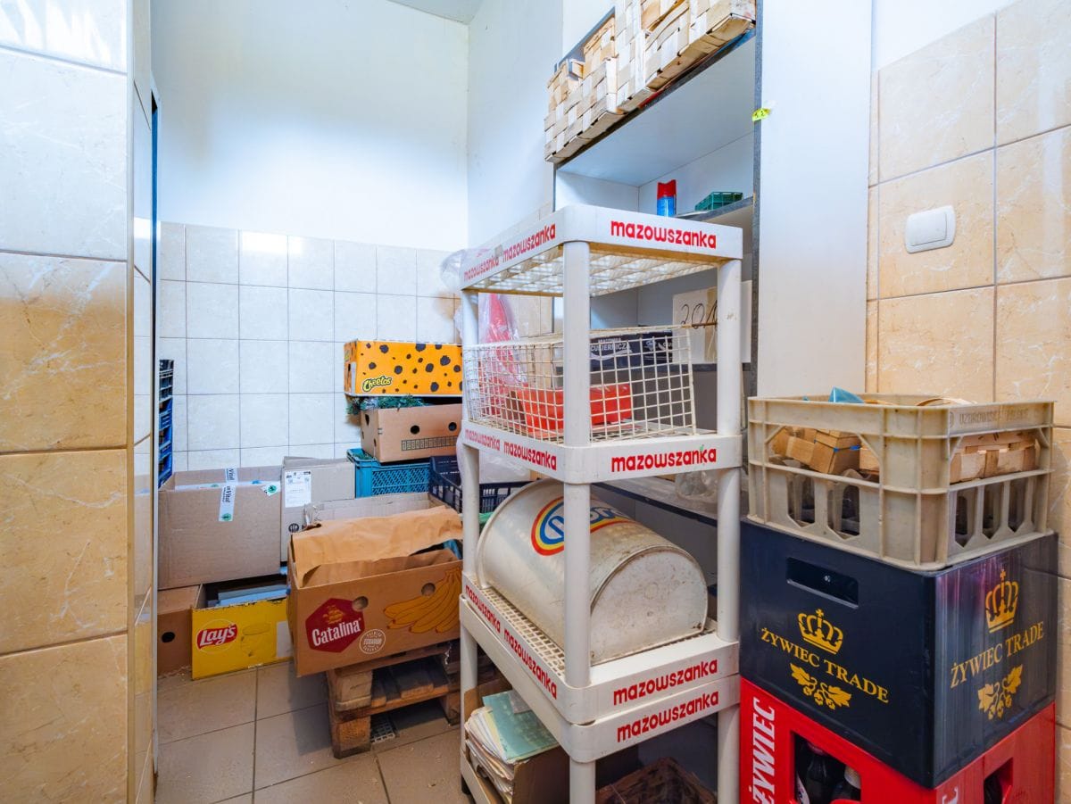 Lokal użytkowy  pokojowe na Sprzedaż