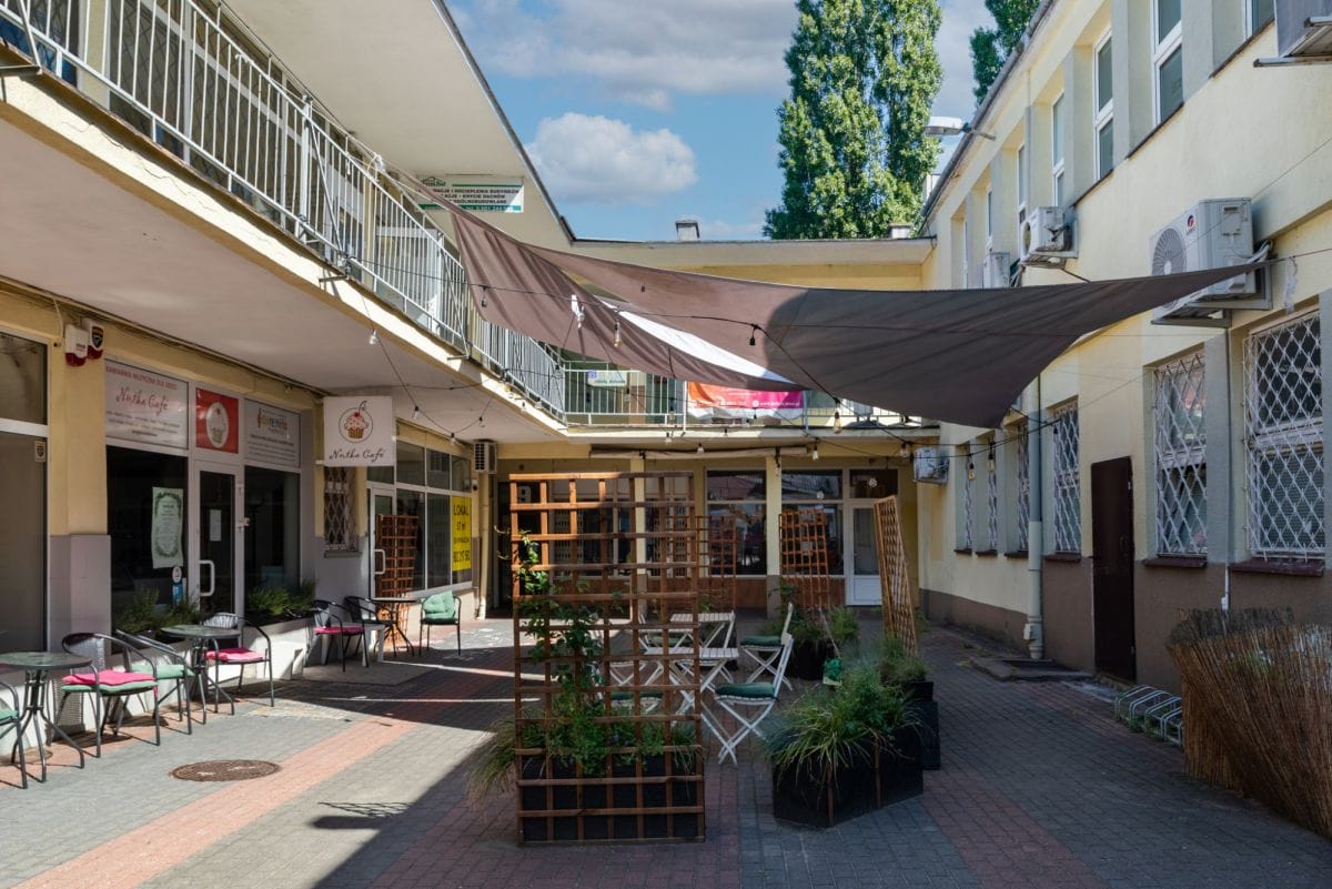 Lokal użytkowy  pokojowe na Sprzedaż