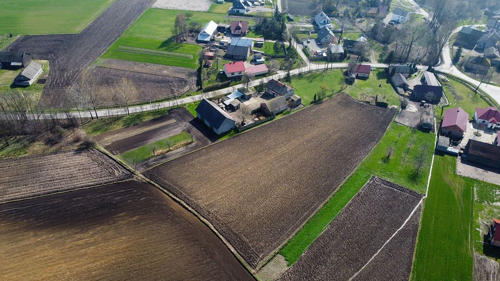 Działka  pokojowe na Sprzedaż