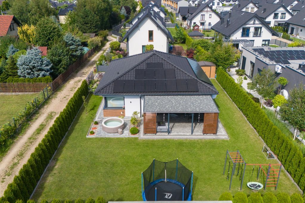 Dom 4 pokojowe na Sprzedaż