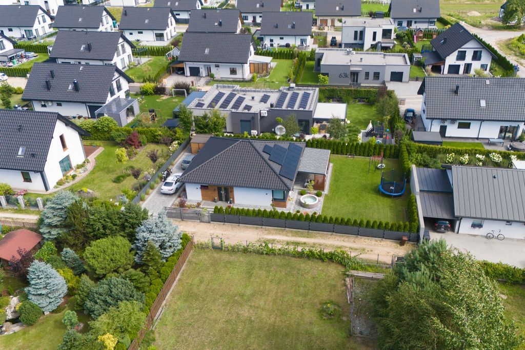 Dom 4 pokojowe na Sprzedaż