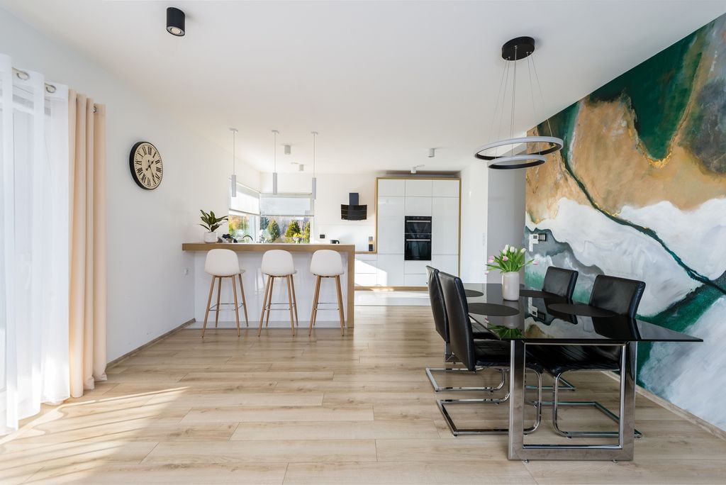 Dom 4 pokojowe na Sprzedaż