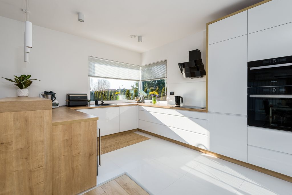 Dom 4 pokojowe na Sprzedaż