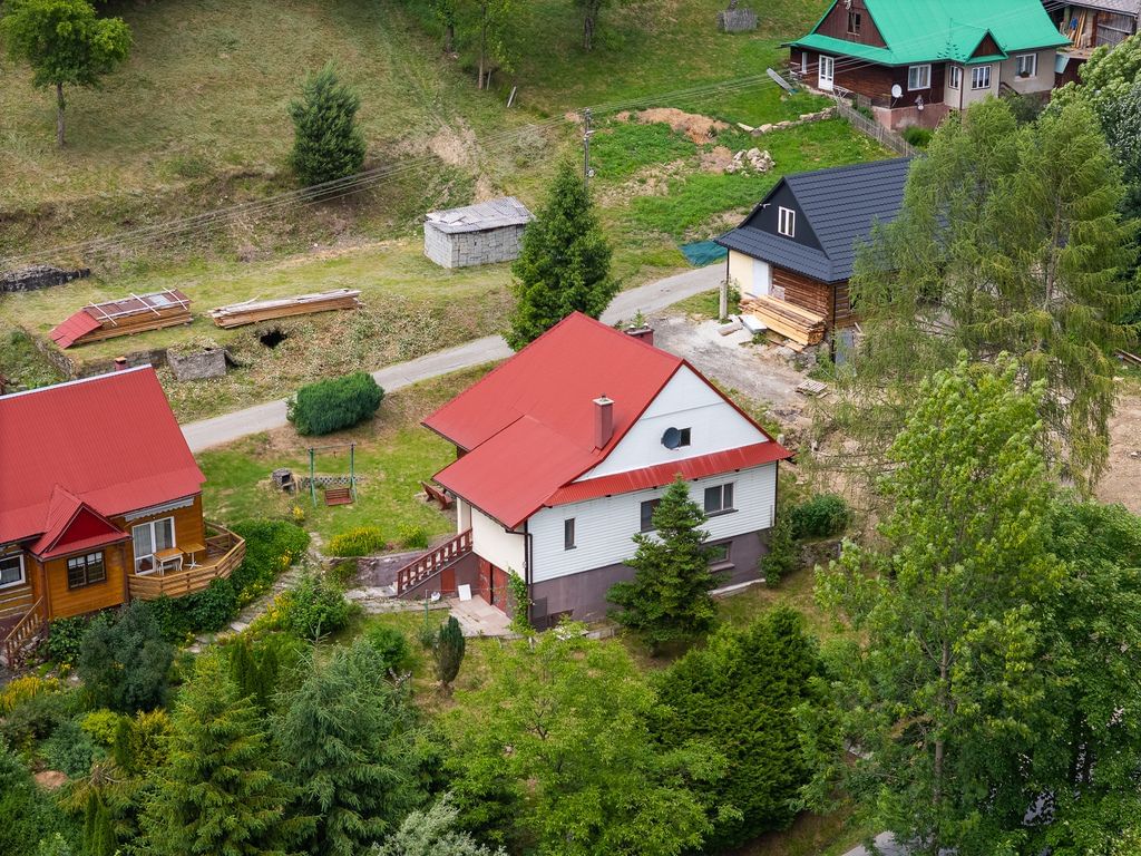 Dom 4 pokojowe na Sprzedaż